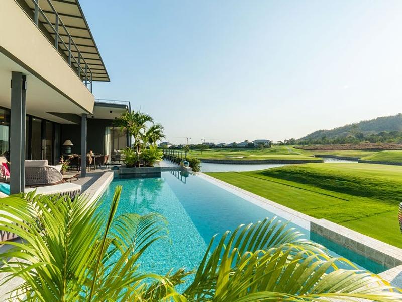 Black Mountain Twinhouse, 4-Bed Pool Home on the West Course 1st — photo 1