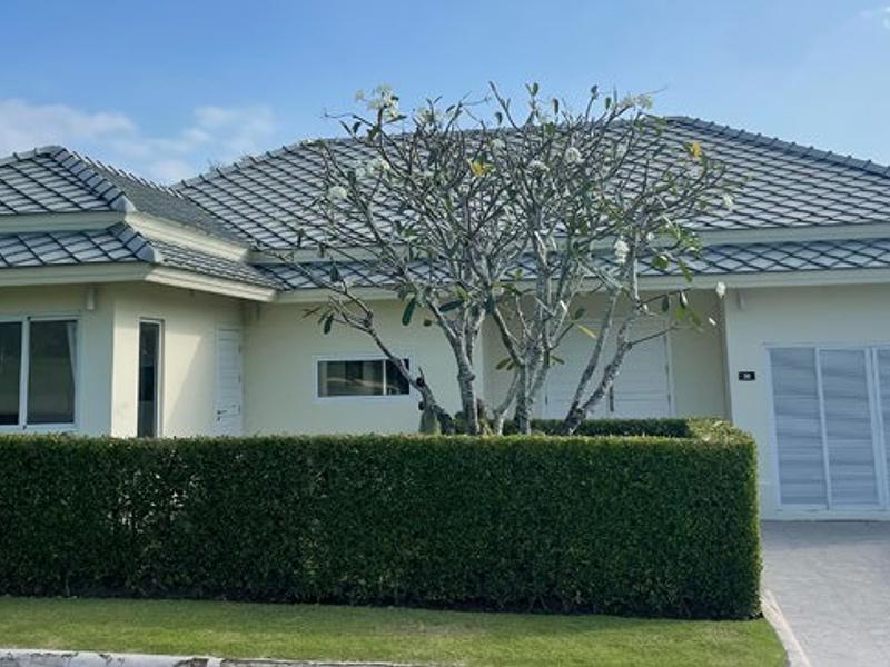 West Course Villa W30, 3-Bed Pool Villa on the 2nd Hole — photo 2